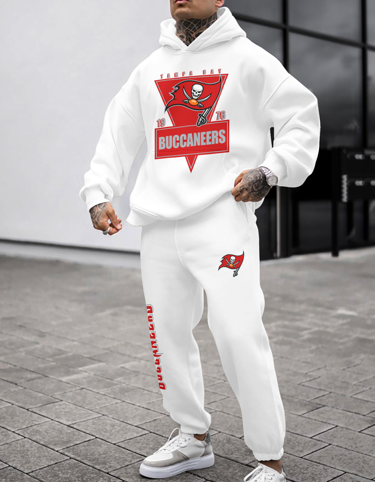 Tampa Bay Buccaneers Combo Pullover Hoodie And Sweatpants AZBTPHSP000430