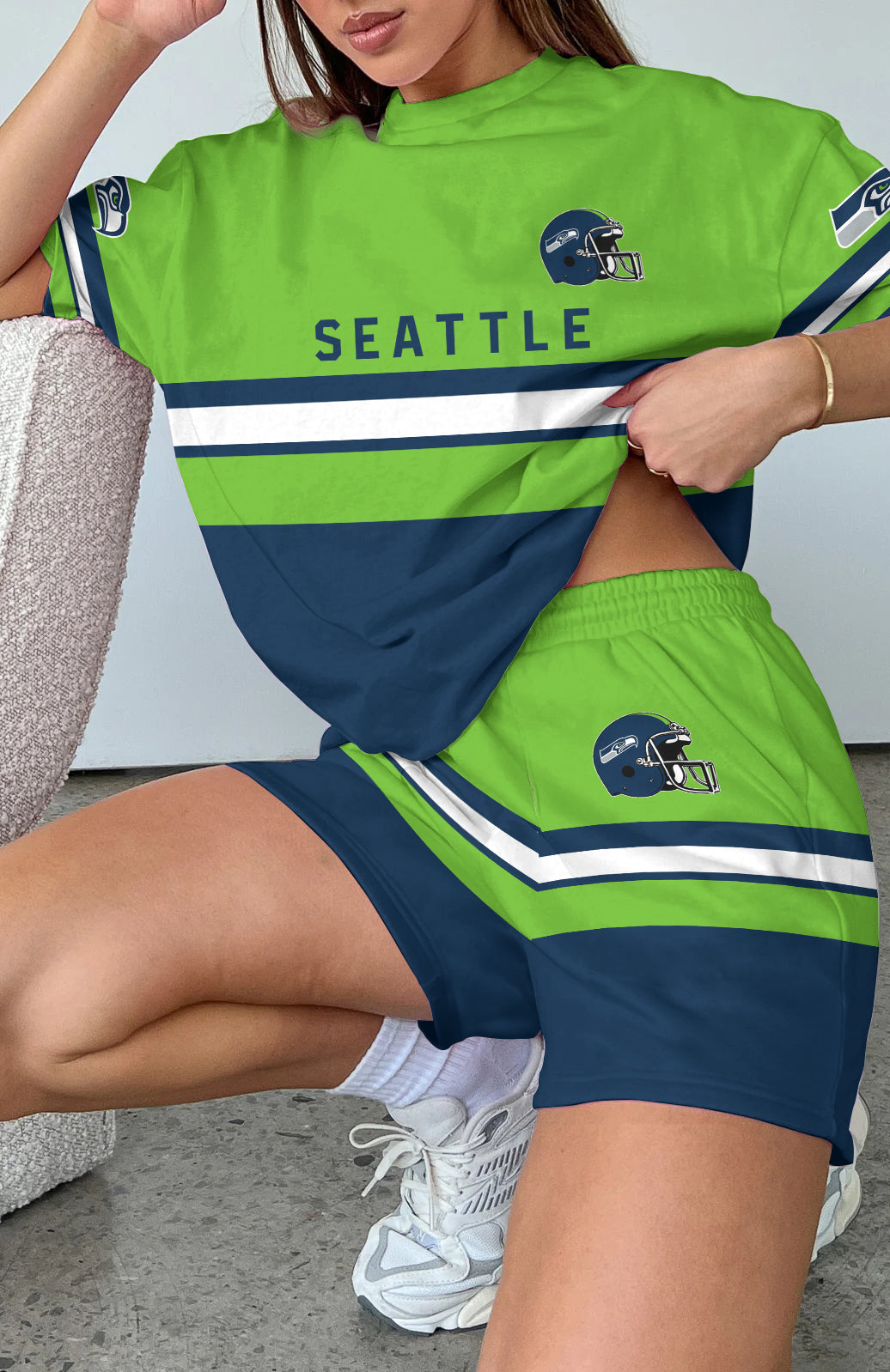 Seattle Seahawks Limited Edition Top And Shorts Two-Piece Suits (2)