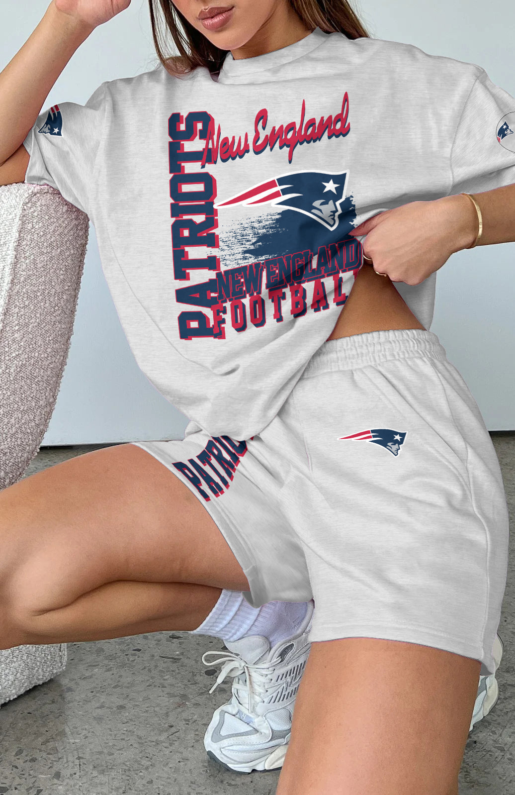 New England Patriots Limited Edition Top And Shorts Two-Piece Suits (2)