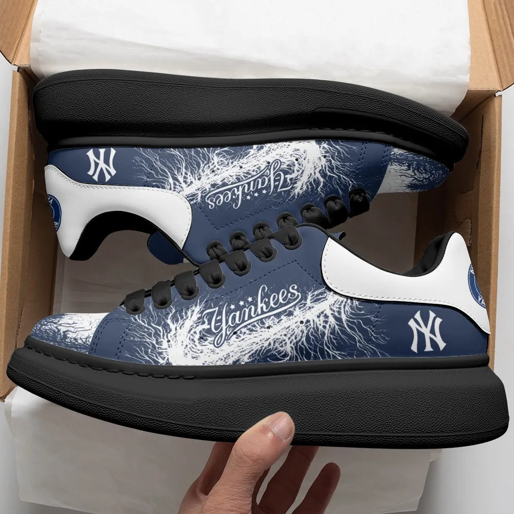 New York Yankees MQ Sneakers BG39