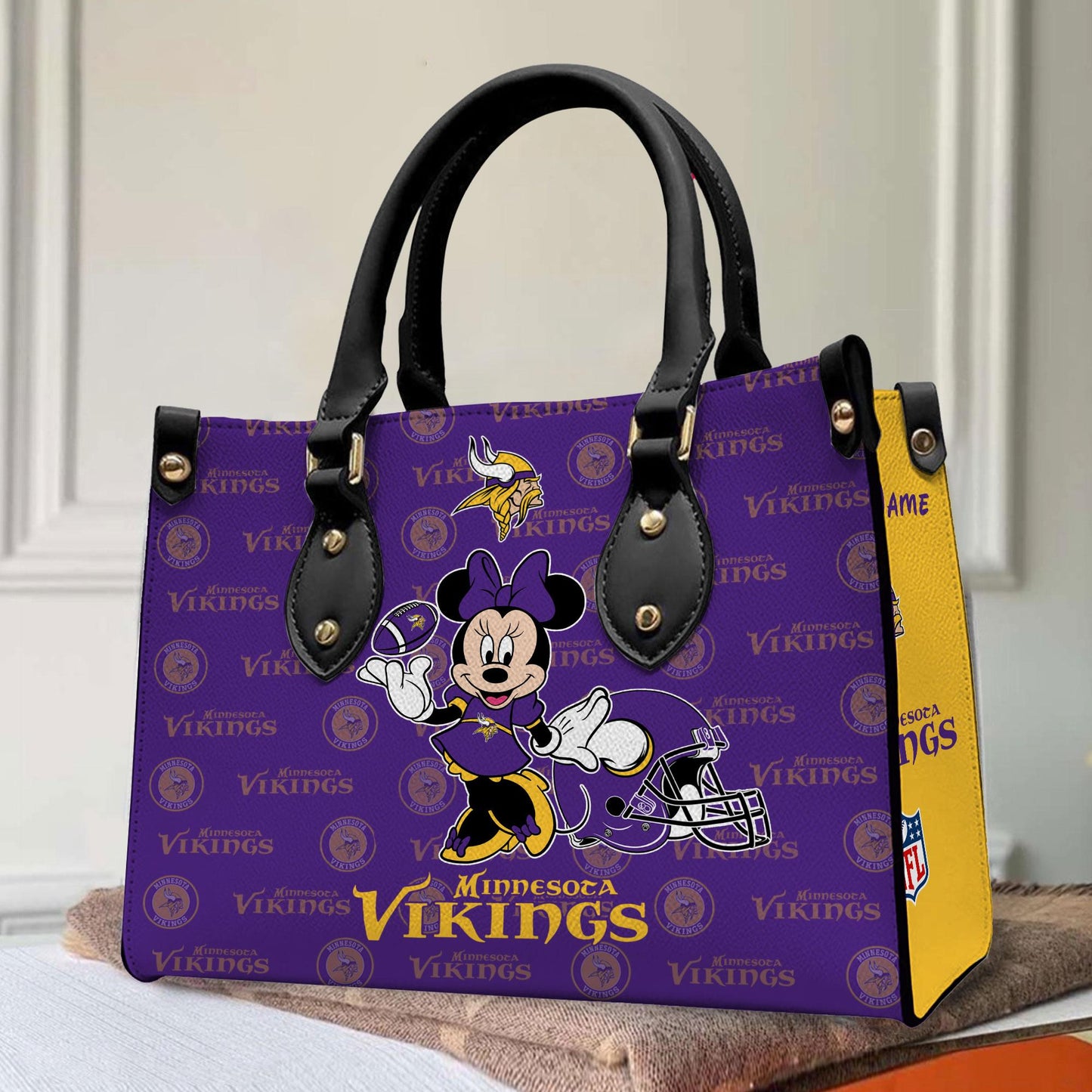 Minnesota Vikings Personalized Leather Hand Bag BB389