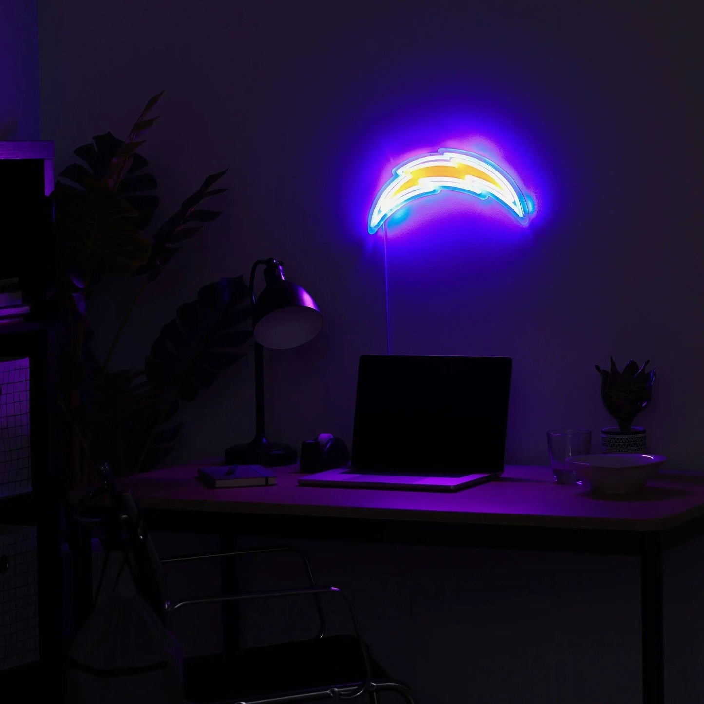 Los Angeles Chargers LED Neon Light Up Team Logo Sign