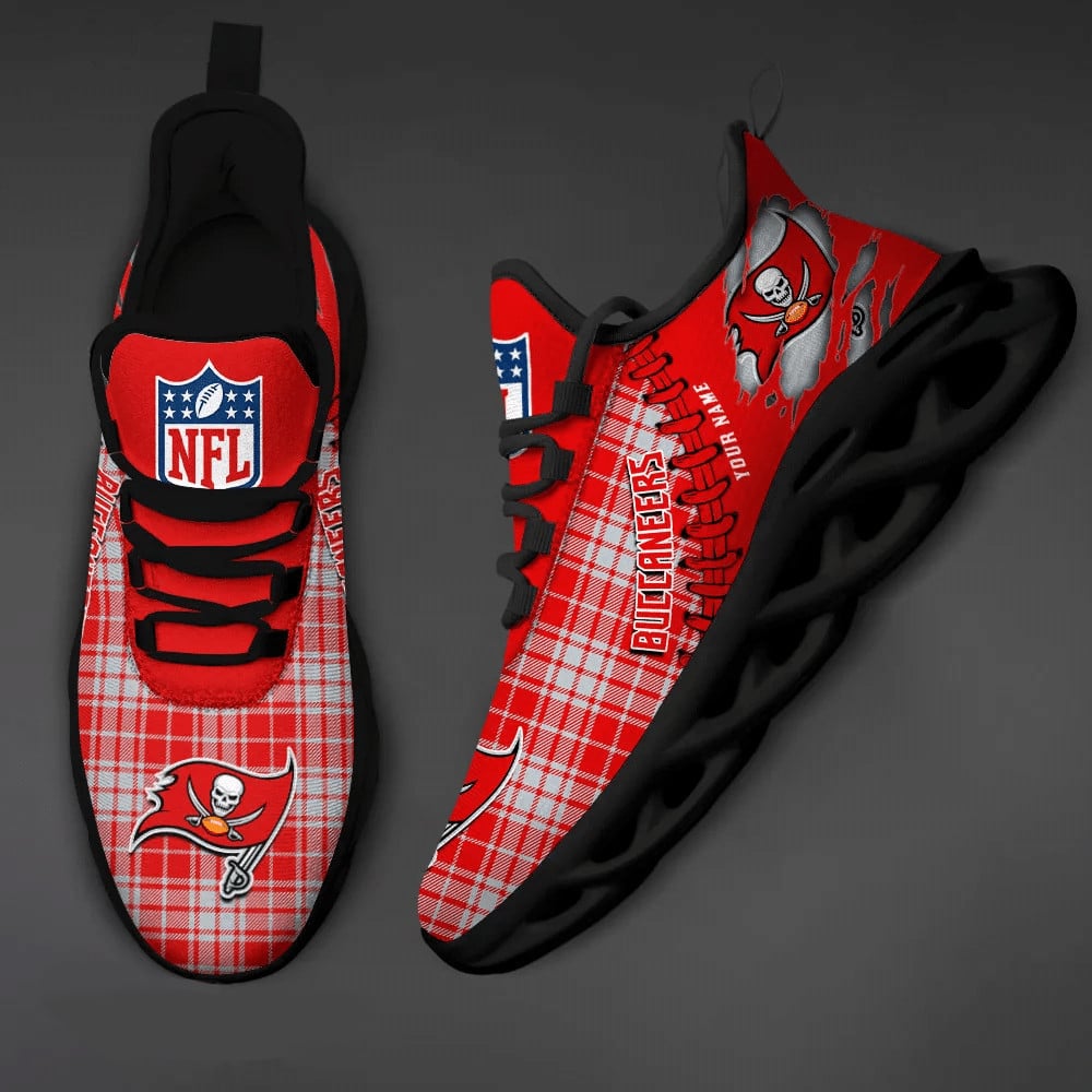 Tampa Bay Buccaneers Personalized Yezy Running Sneakers SPD304