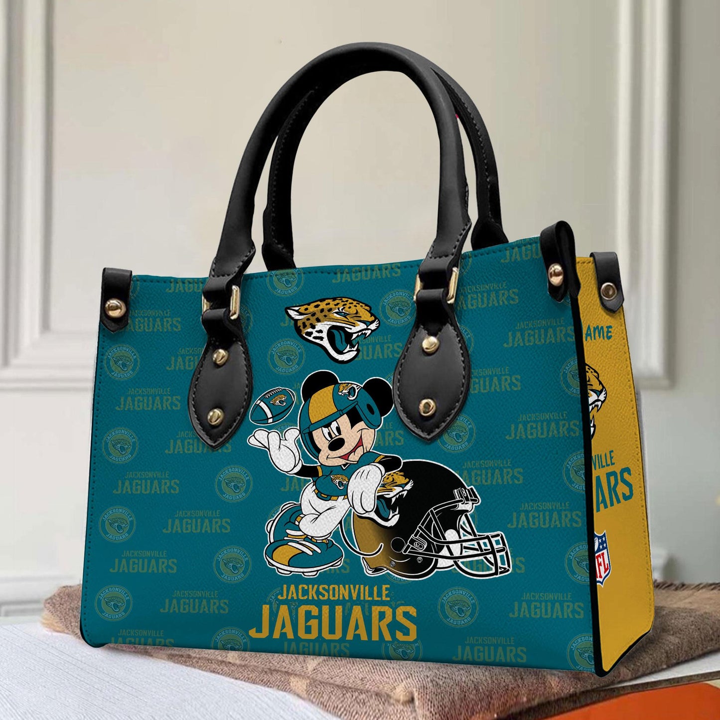 Jacksonville Jaguars Personalized Leather Hand Bag BB424