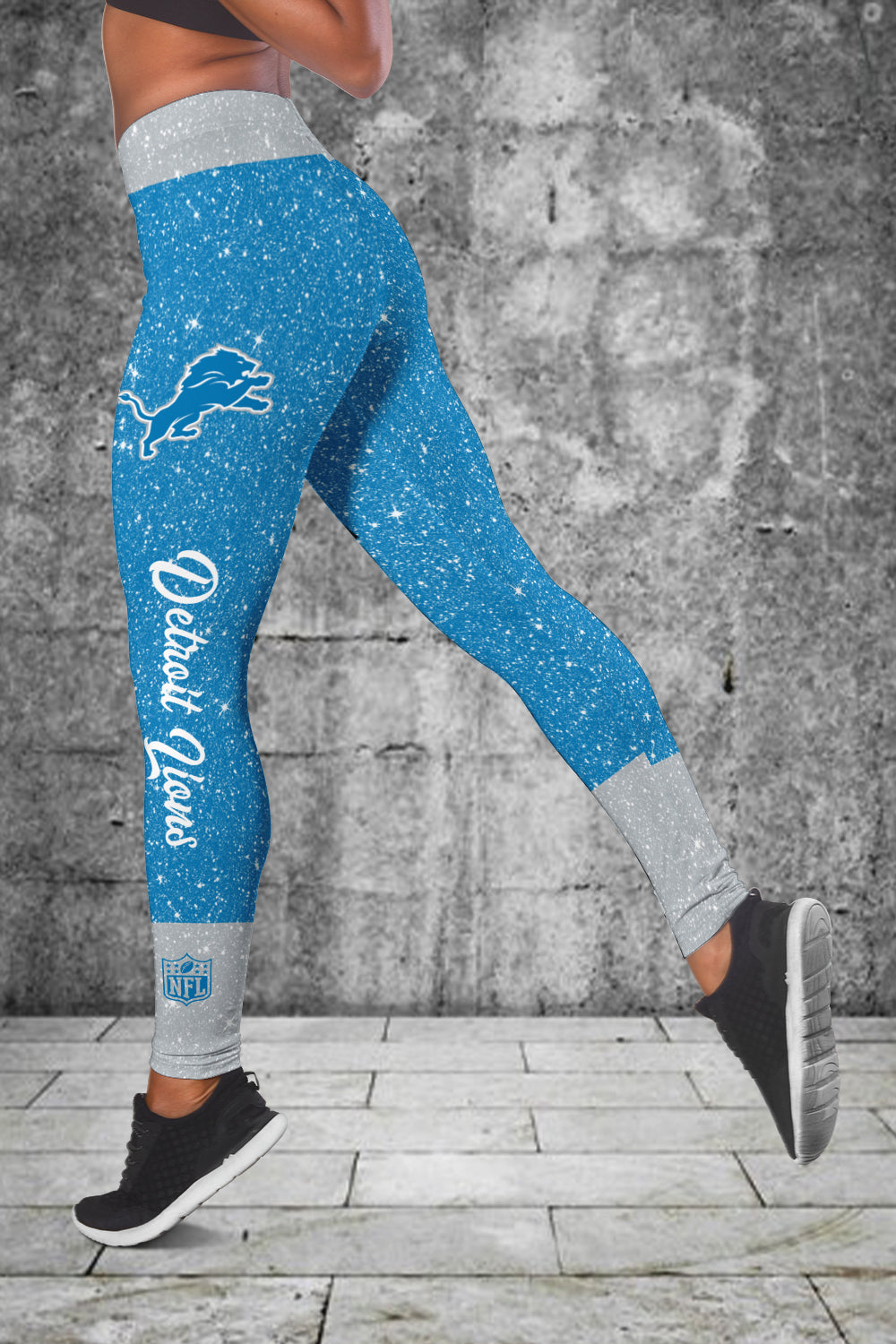 Detroit Lions Personalized Combo Croptop Hoodie And Leggings AZCLG042+AZC2CHD042