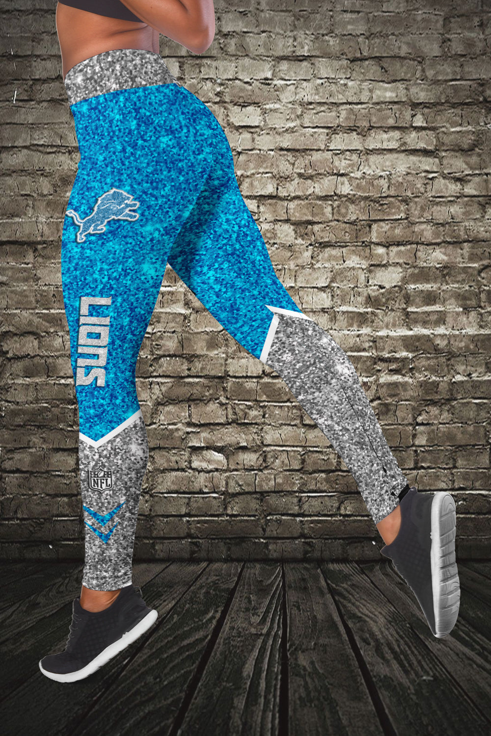 Detroit Lions Personalized Combo Croptop Hoodie And Leggings AZCLG088+AZC2CHD088