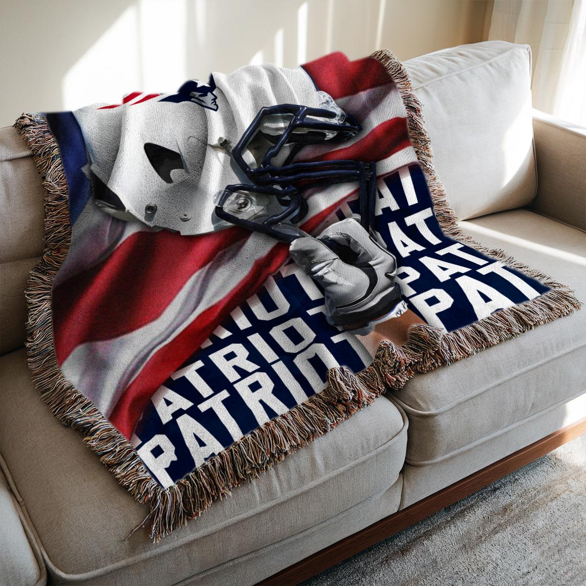 New England Patriots Premium New Woven Throw Blanket AZTNWVB000125