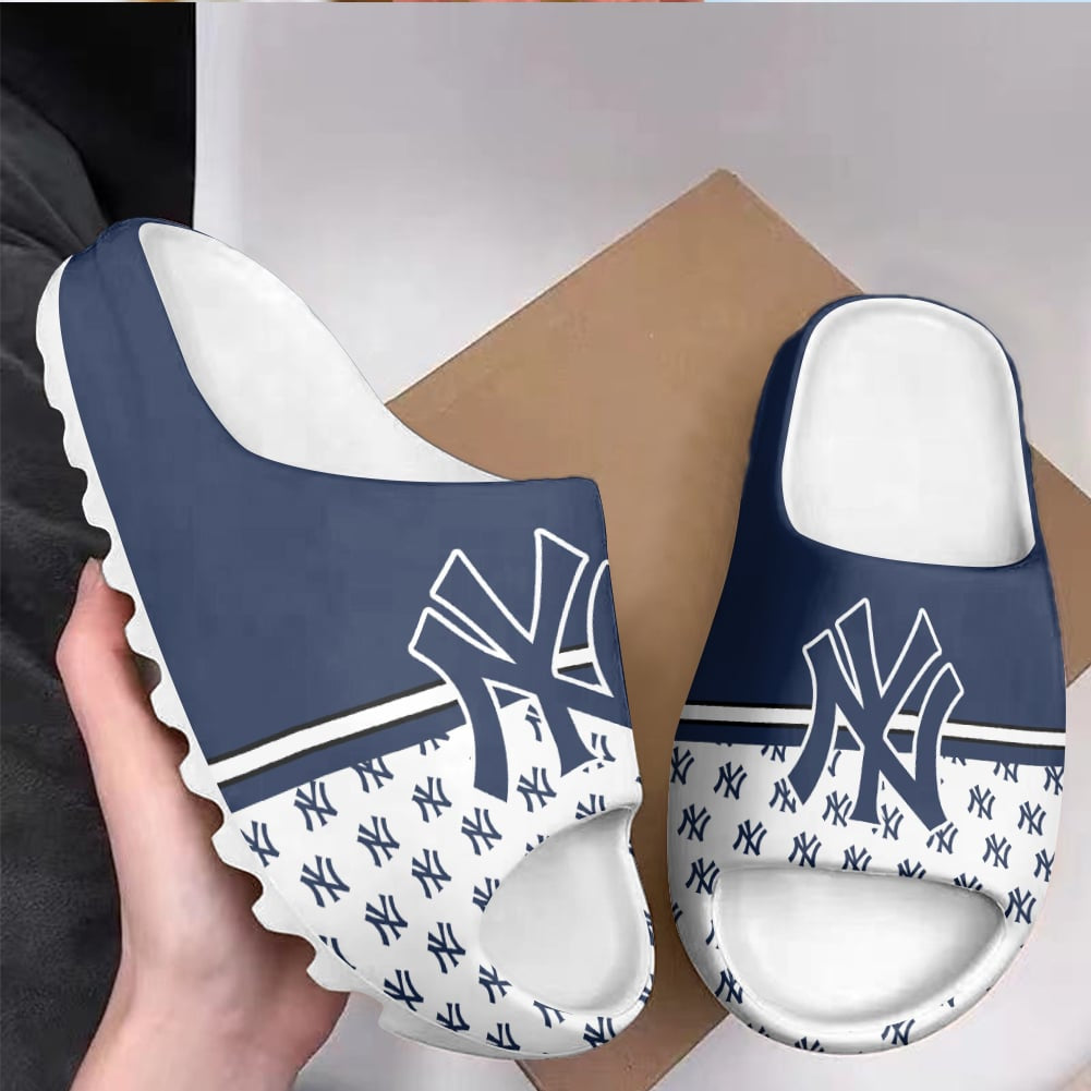 New York Yankees Yeezy Slippers Shoes SPT052