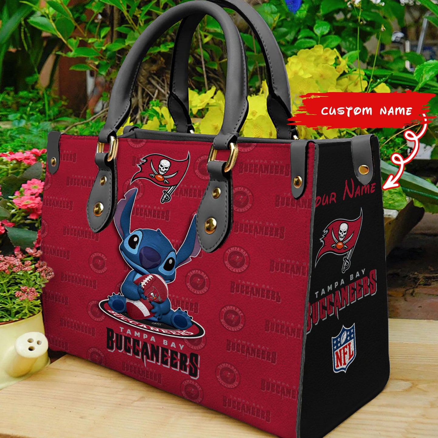 Tampa Bay Buccaneers Personalized Leather Hand Bag BB344