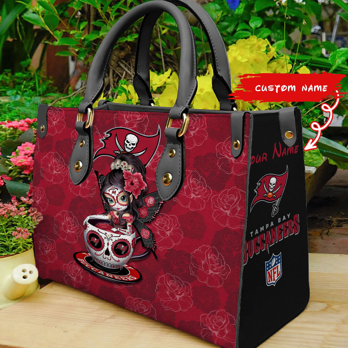 Tampa Bay Buccaneers Personalized Leather Hand Bag BB77