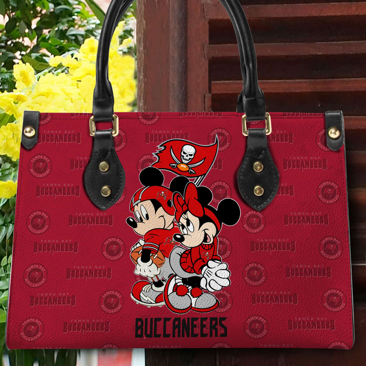 Tampa Bay Buccaneers Personalized Leather Hand Bag BB109