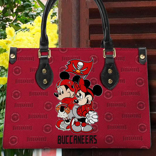 Tampa Bay Buccaneers Personalized Leather Hand Bag BB109