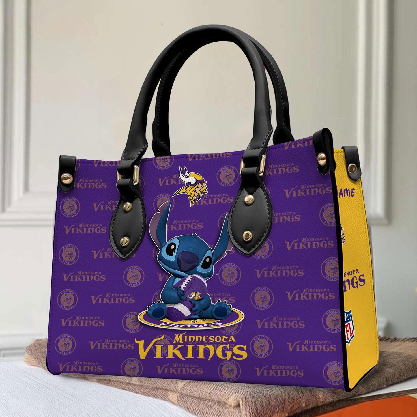 Minnesota Vikings Personalized Leather Hand Bag BB356