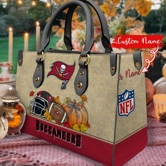 Tampa Bay Buccaneers Personalized Leather Hand Bag AZBTLHB000015