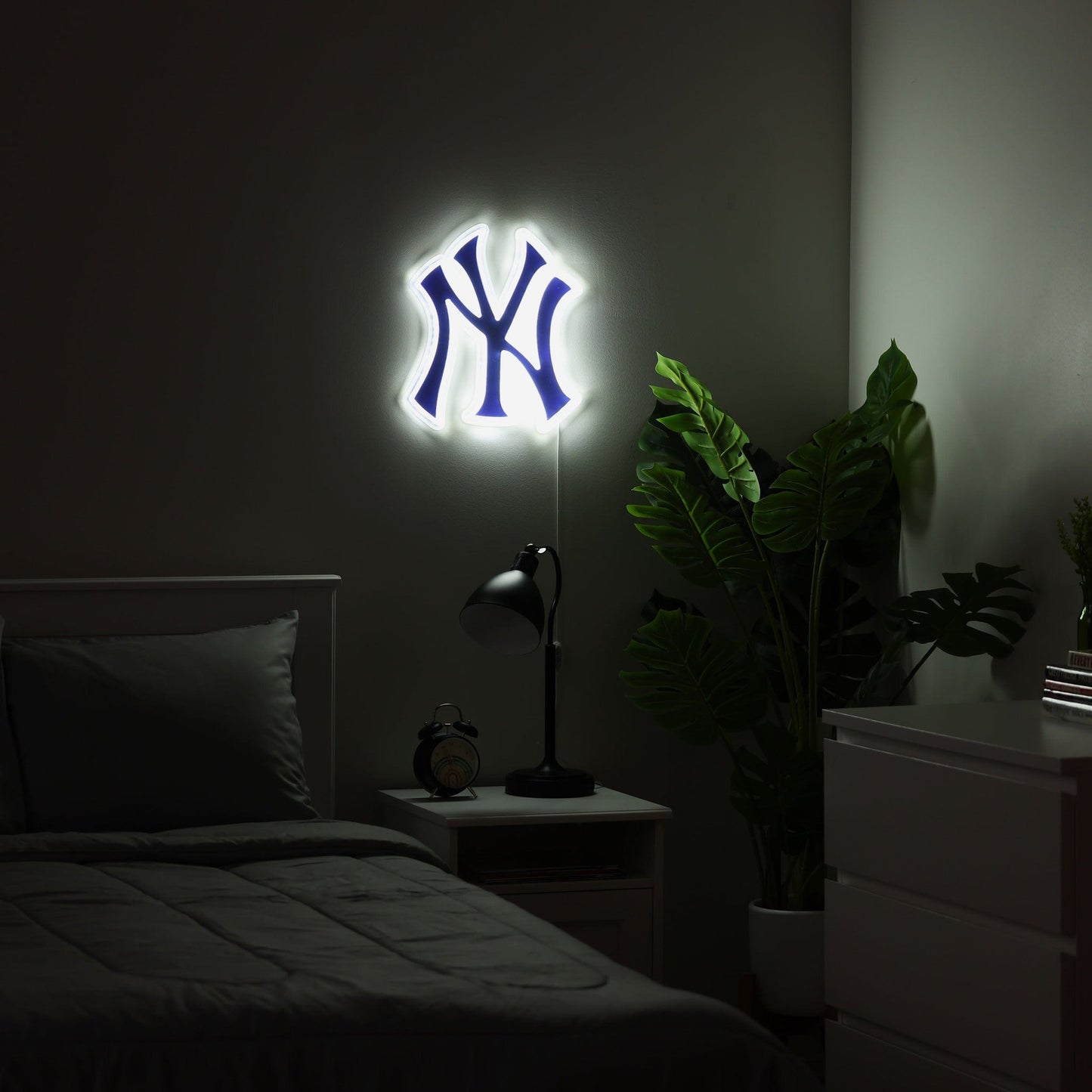 New York Yankees LED Neon Light Up Team Logo Sign