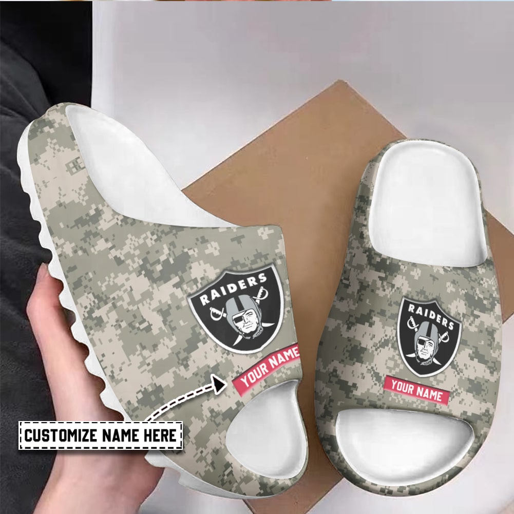 Las Vegas Raiders Personalized Yeezy Slippers Shoes SPT014