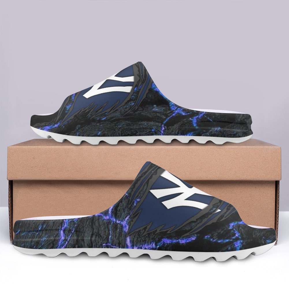 New York Yankees Yeezy Slippers Shoes SPT022