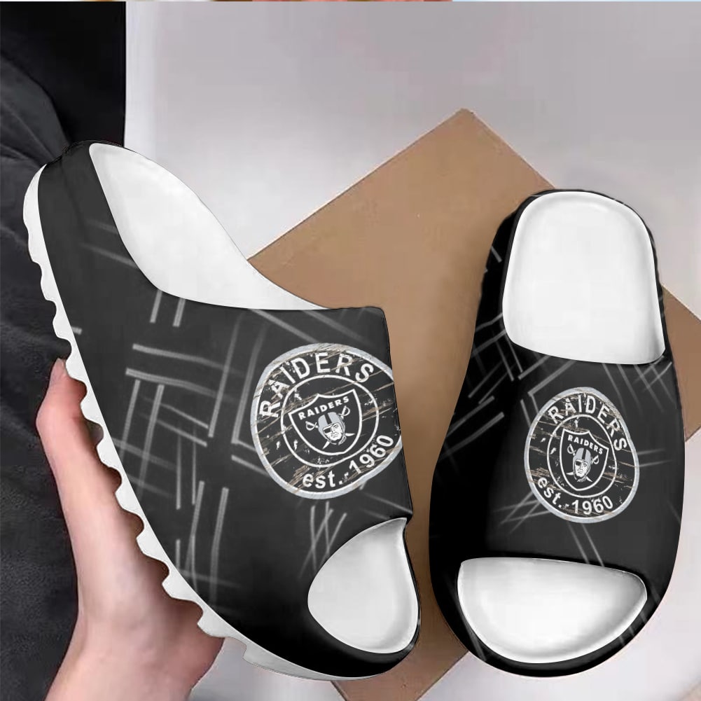 Las Vegas Raiders Yeezy Slippers Shoes SPT026