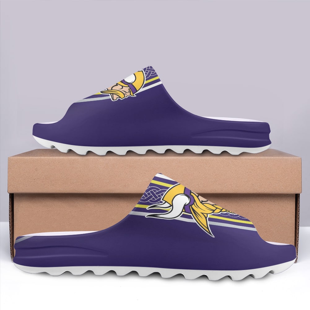 Minnesota Vikings Yeezy Slippers Shoes SPT029