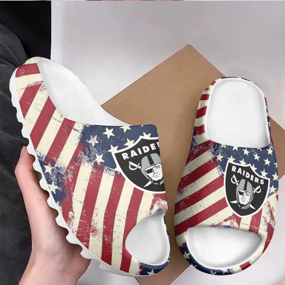 Las Vegas Raiders Yeezy Slippers Shoes SPT030