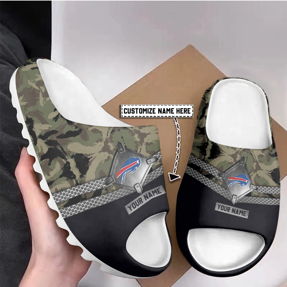 Buffalo Bills Personalized Yeezy Slippers Shoes SPT040