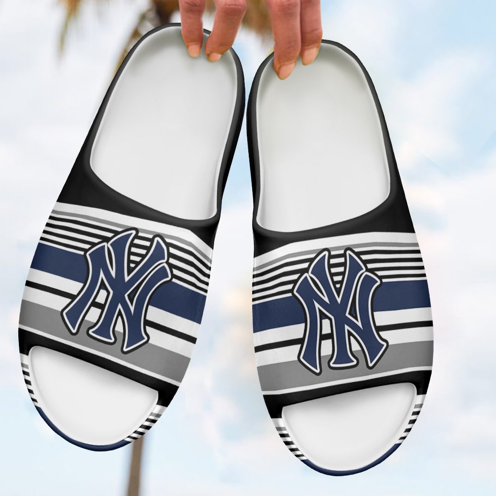 New York Yankees Yeezy Slippers Shoes SPT066