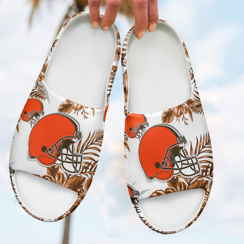 Cleveland Browns Yeezy Slippers Shoes SPT080
