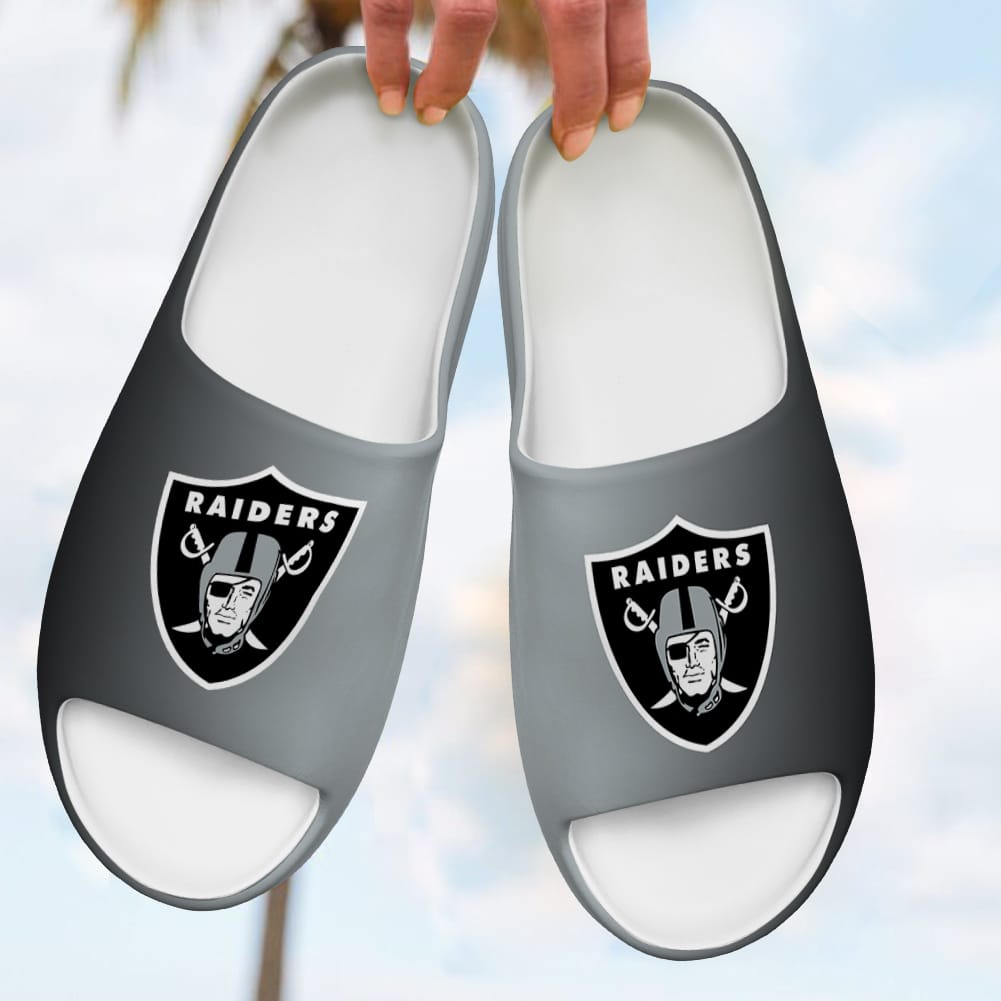 Las Vegas Raiders Yeezy Slippers Shoes SPT084