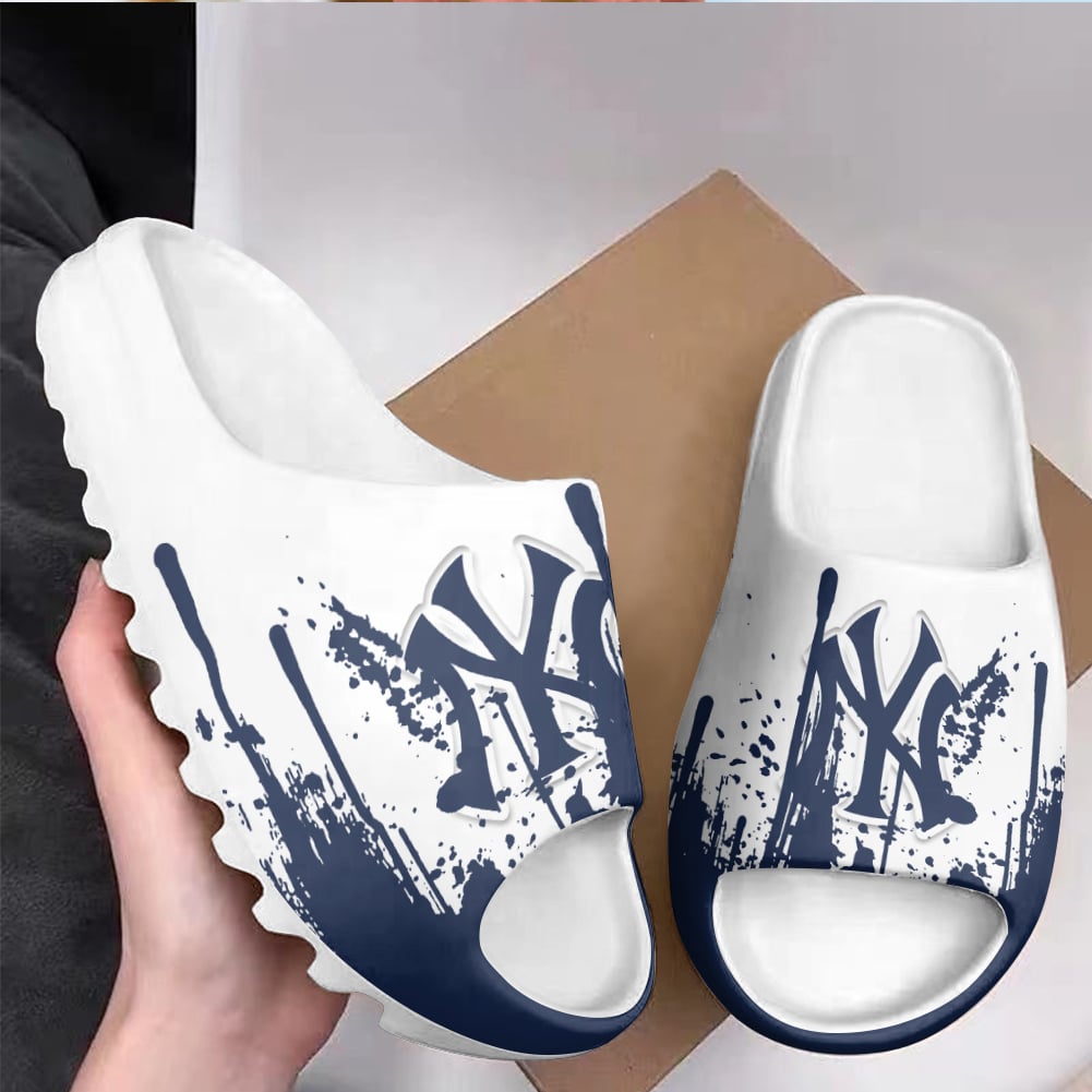 New York Yankees Yeezy Slippers Shoes SPT088