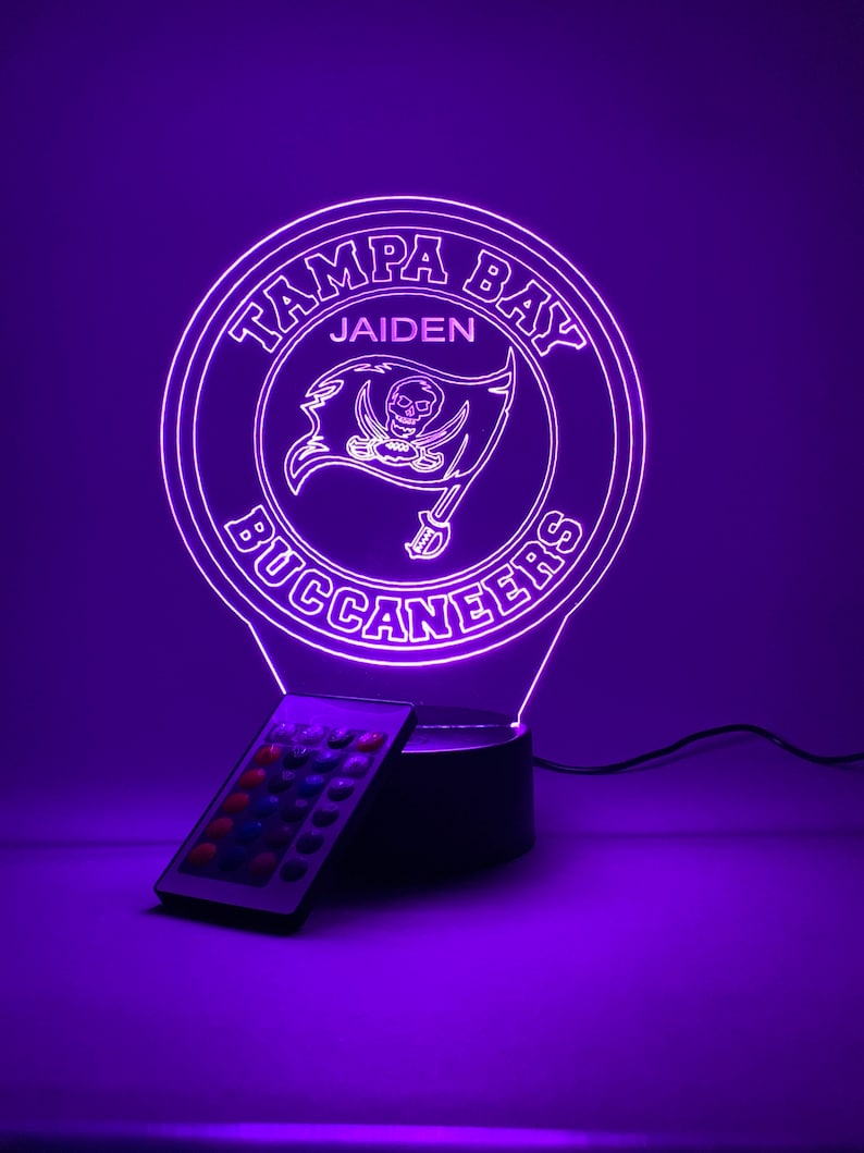 Tampa Bay Buccaneers Personalized 3D Lamp For Sport Fans AZ3DLA030