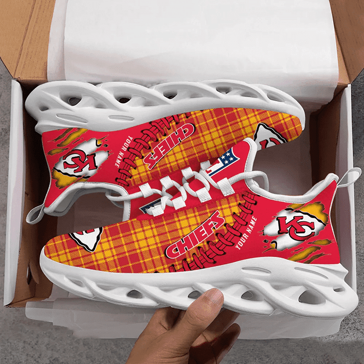 Kansas City Chiefs Personalized Yezy Running Sneakers SPD290