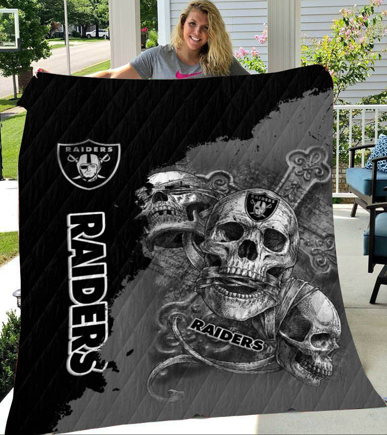 Las Vegas Raiders Premium Quilt BG36