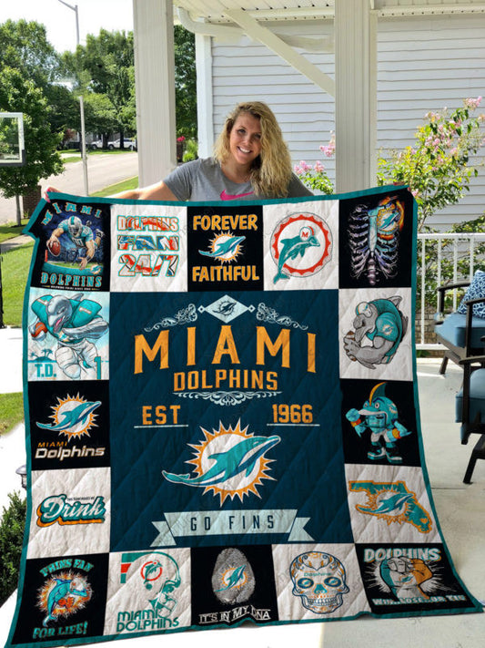 Miami Dolphins Premium Quilt BG105
