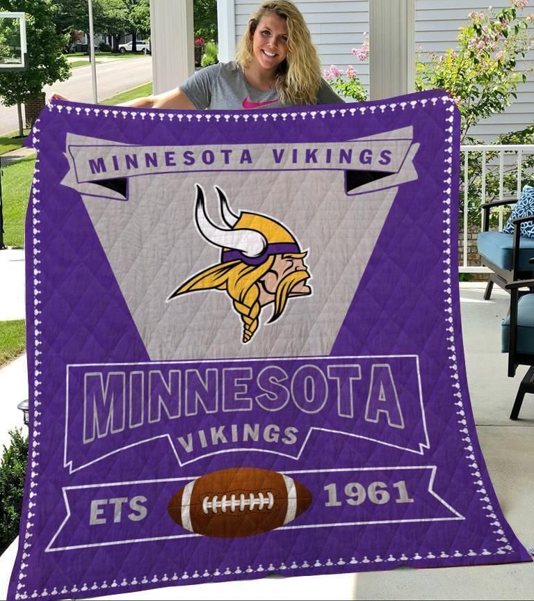 Minnesota Vikings Logo Premium Quilt