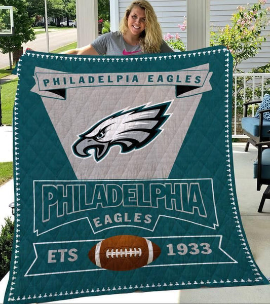 Philadelphia Eagles Logo Premium Quilt