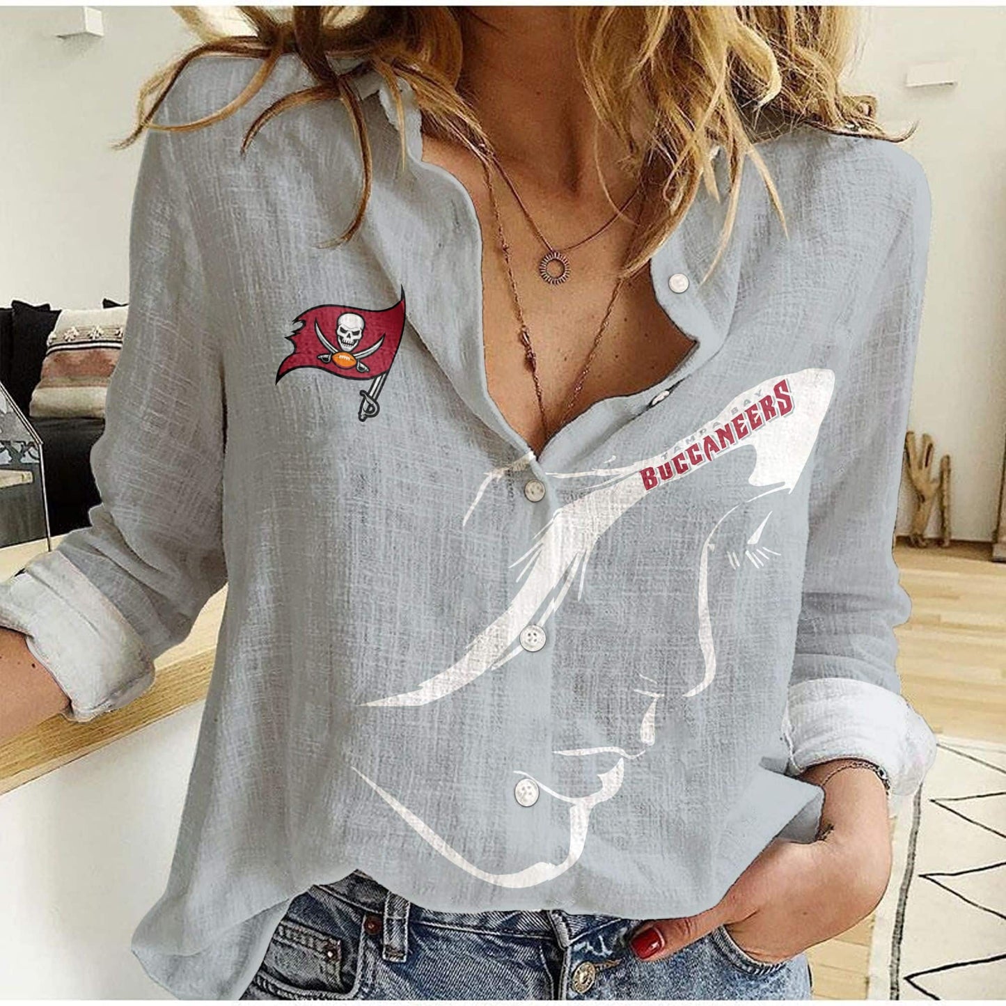 Tampa Bay Buccaneers Woman Shirt BG122