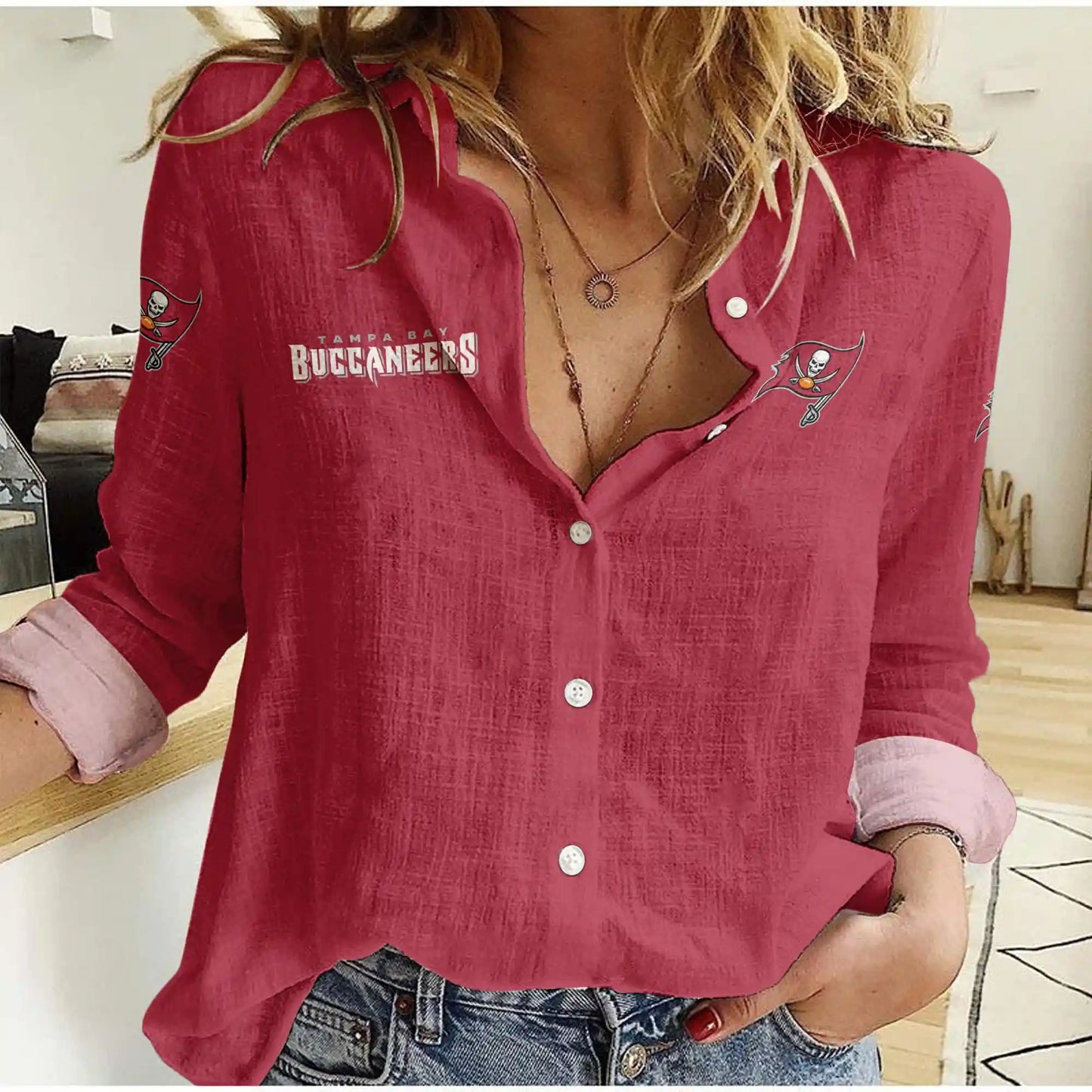 Tampa Bay Buccaneers Woman Shirt BG23